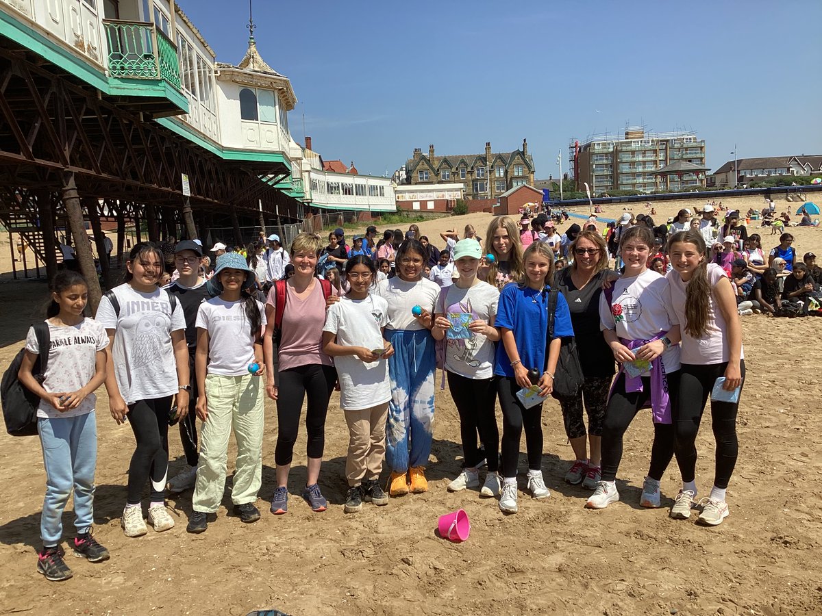 WOW! What a day. Year 7 loved their field trip to Lytham which included a team treasure hunt and building their own environmental picture. Well done to Ms Noot and Mrs Alexander’s team, who were the winners🌎 @BoltonSch @LynneDKyle @Philip_Britton @BSGDLowerSchool @BSGDOutdoors