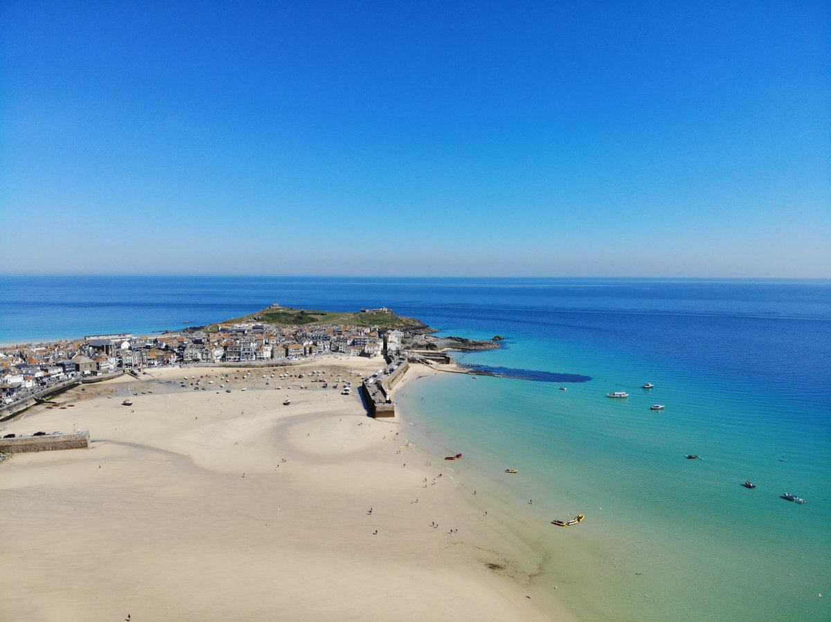 With sunny weather coming this weekend in Cornwall, why not combine a morning at the beach with a visit to a nearby attraction? We’ve put together a list of the best days out to be found near one of our beaches. 

#bestdaysoutcornwall

Find out more:
bestdaysoutcornwall.co.uk/which-of-cornw…