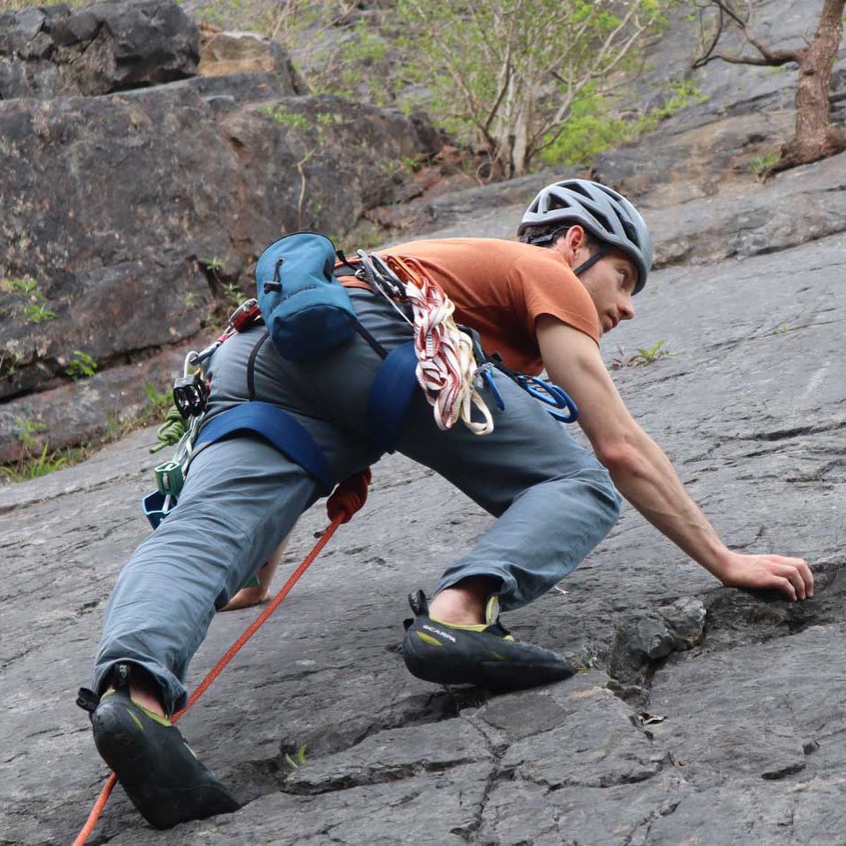 HeyBengy's tweet photo. Testing out the new @COROSGlobal Vertix 2 carabiner. Pretty handy when you need a watch-free wrist for #rockclimbing and technical scrambling. 🧗‍♂️⌚

Full review on @ADAPTNet
👉 https://t.co/euj2DCqOf5

#adaptnetwork #adventureiseverywhere https://t.co/NayWpHa1K9