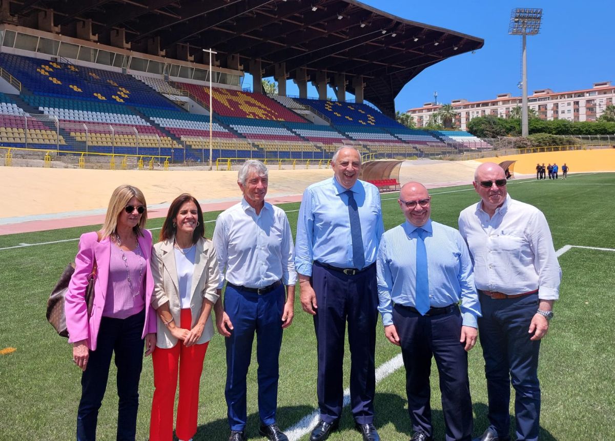 MasterblogBo's tweet image. #websuggestion #italy #notizie #flash Abodi “Finali segno vitalità, giustizia sportiva sia efficiente” - websuggestion.it/abodi-finali-s…