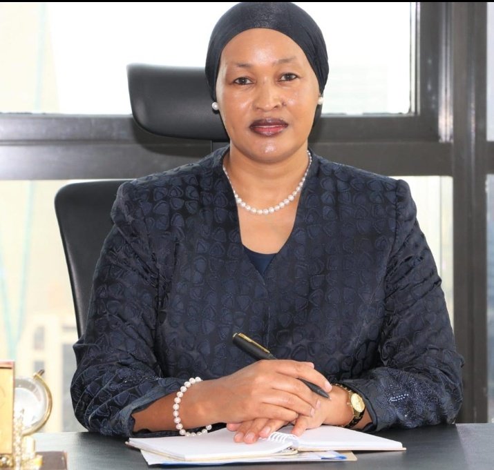 Congratulations Madam @MsTacheKabale .Your appointment as CEO of National Land Commission is well deserved. You'll definitely knock this out of the park. 👏