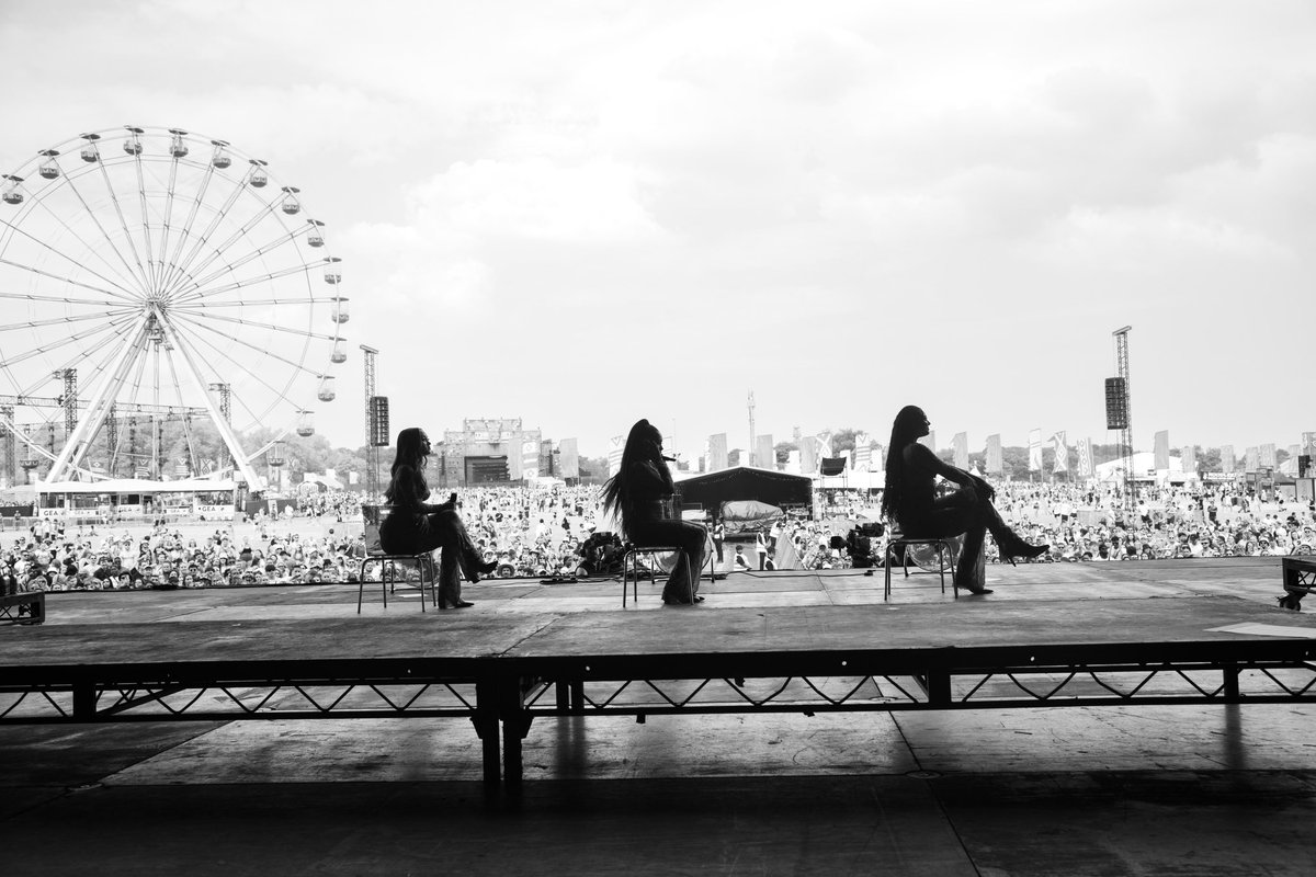flolikethis's tweet photo. Festival SZN is in full swing! Thank you @Parklifefest ☀️ we had so much fun! https://t.co/WUXtfSstQZ