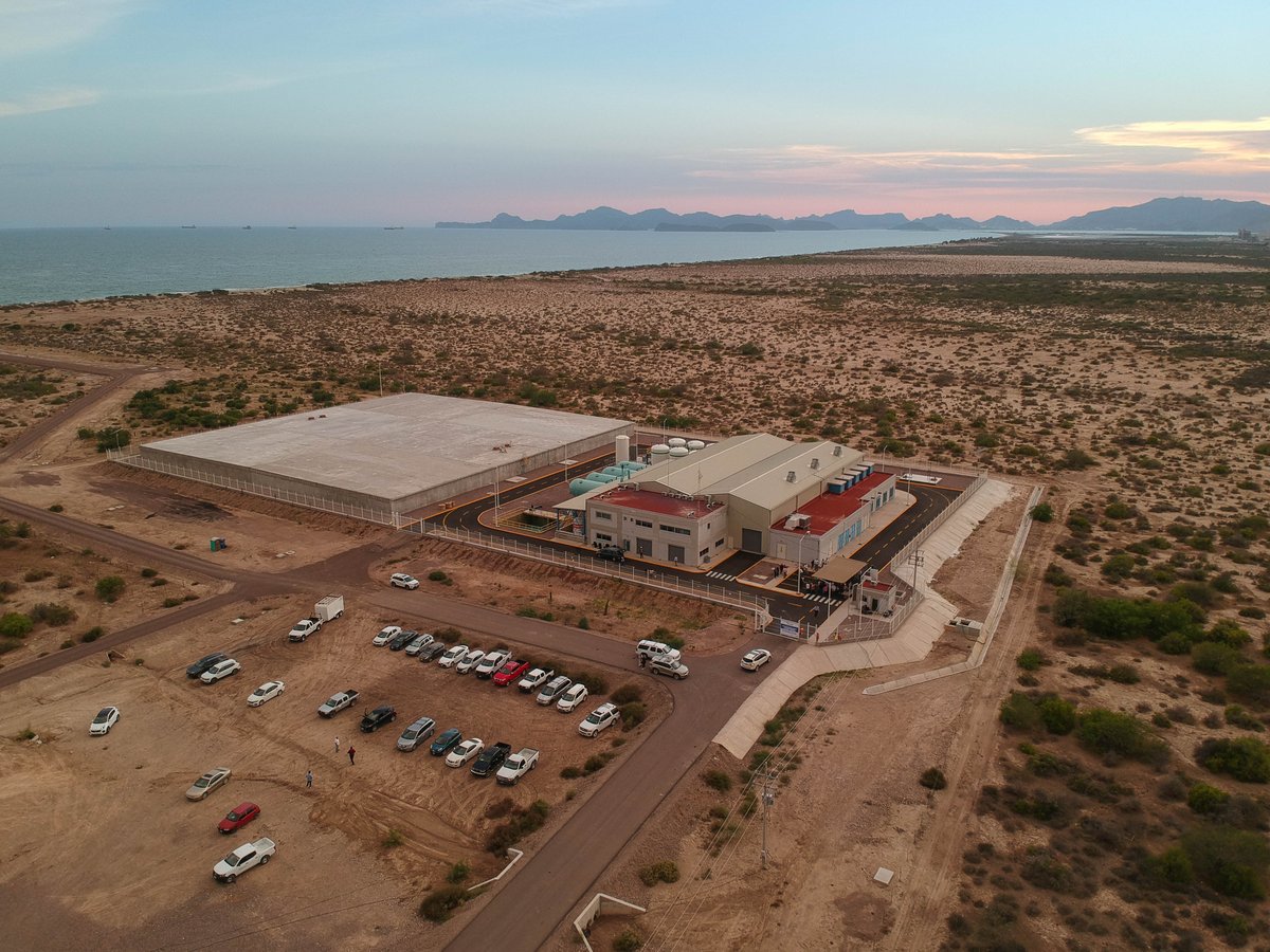 industriambient's tweet photo. Desde el congreso de #desalación de @AEDyR os recomendamos leer y descargar el #PlantReport de la Desaladora de Guaymas - Empalme, en el Estado de Sonora (México)🇲🇽 llevada a cabo por
@aqualia

https://t.co/18avKLGkMC

@AEDyR_es @SulzerLtd #Trepovi #Zeomediafilter #msigrupo https://t.co/A5qErg7GiK