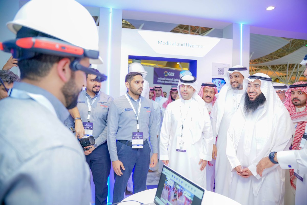 سعدت بافتتاح #أسبوع_الرياض_الدولي_للصناعة_2023، بمشاركة أكثر من 500 شركة من 23 دولة، ونخبة من الخبراء والتنفيذيين، بهدف استعراض واقع الصناعة في ضوء #رؤية_2030، وتحقيق توجهاتنا الصناعية الهادفة للوصول إلى قطاع صناعي قائم على الأتمتة وتقنيات التصنيع المتقدمة.