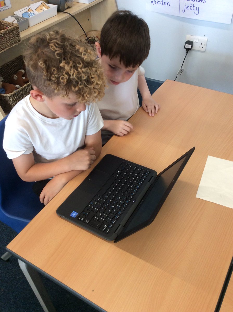 ditton_ps's tweet image. 1RD are enjoying their new computing unit, digital writing. Today they explored using the keyboard to write text on a word processor document. #DittonPrimaryComputing