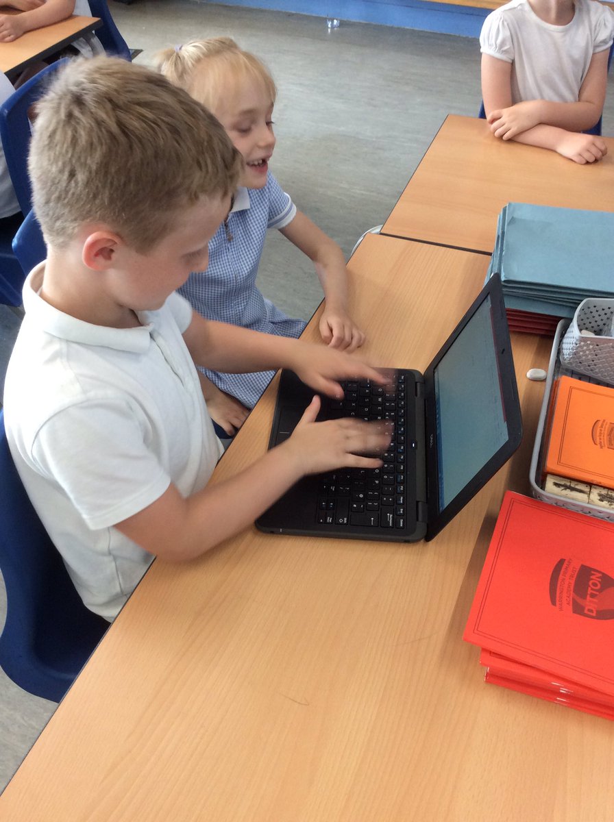 ditton_ps's tweet image. 1RD are enjoying their new computing unit, digital writing. Today they explored using the keyboard to write text on a word processor document. #DittonPrimaryComputing