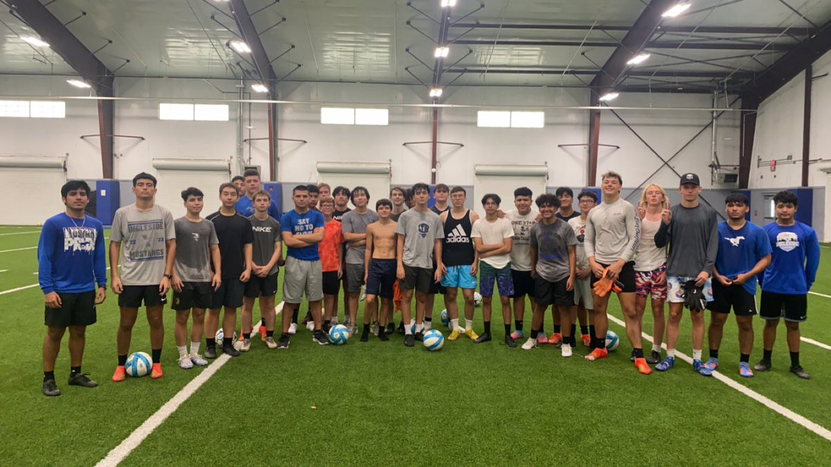 29 young men came to get better today!!! 1 shy of our goal of 30!!! We will continue to work to achieve our goals after another record day of players showing to workouts!!!! We have set goals for the season and are on the right path to achieve them!! #Stampede #TheNewEra