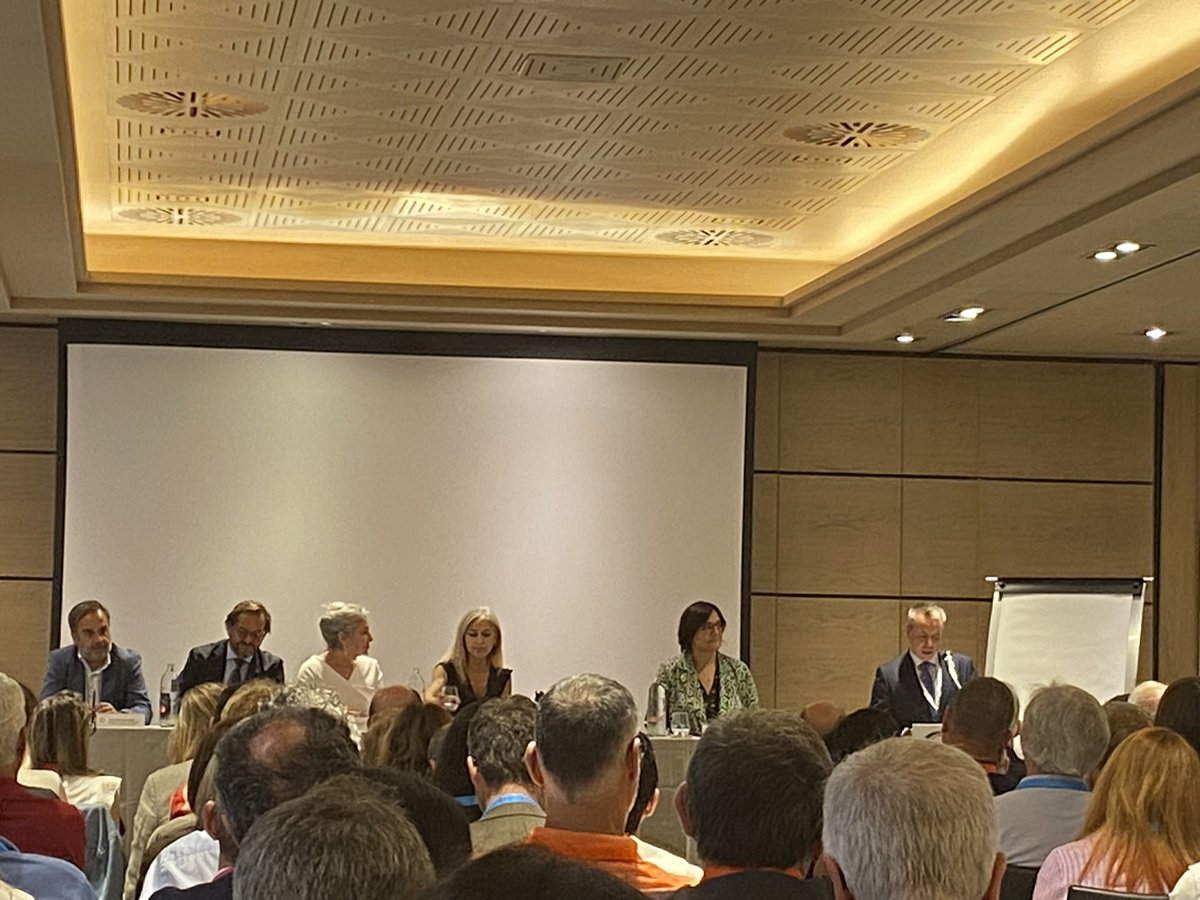 Asistimos al XXlV Encuentro de Consejos Escolares Autonómicos y del Estado #EncuentroCEE