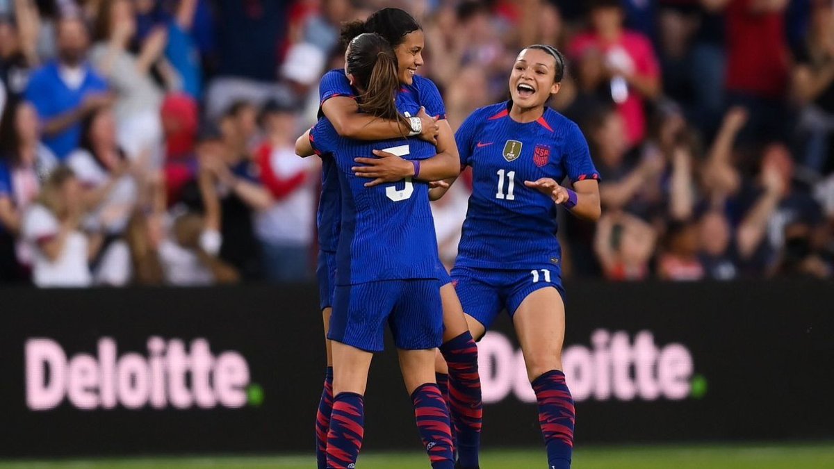 USWNT hold top spot in pre-WC FIFA rankings!⚽️
-
futpost.com/news/uswnt-hol…
-
-
-
#soccer #worldcup #soccergame #premierleague #soccerball #championsleague #soccerlife #SoccerPlayer #futpost #FIFA #majorleaguesoccer #soccerpractice