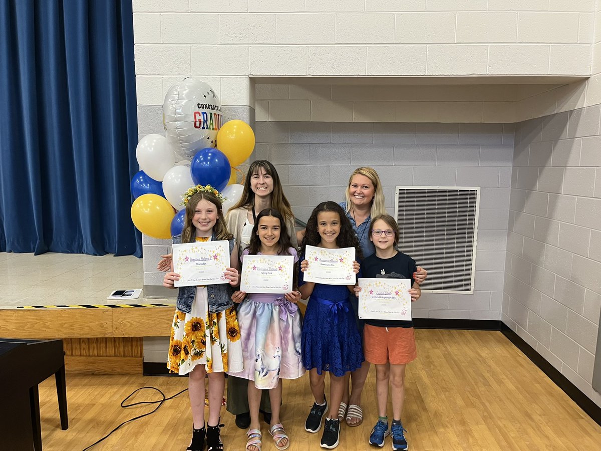 Robert’s 4th grade promotion ceremony! Thank you 4th grade Girls on the Run. You taught us so much and it was an honor to coach you 💗💗💗💗
@UpperMerionSD @Roberts_PTC @DrToleno #umasdistheplacetobe