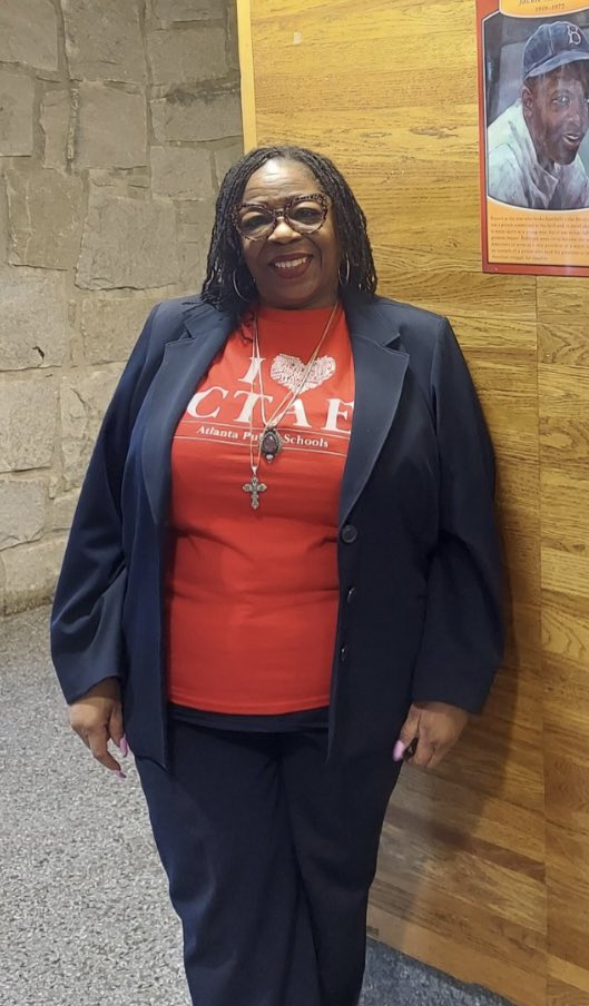 Dr. Dominique R. Merriweather (@merriweatheredu) on Twitter photo With a heavy heart, I would like to inform our <a href="/SuttonCougars/">Sutton Cougars</a> community of the passing of our beloved CTAE teacher, Ms. Yolanda Shamplain. We ask that you keep her family in your thoughts and prayers during this time. Ms. Shamplain will forever be in our hearts. ๐๐๏ธ๐ค With a heavy heart, I would like to inform our <a href="/SuttonCougars/">Sutton Cougars</a> community of the passing of our beloved CTAE teacher, Ms. Yolanda Shamplain. We ask that you keep her family in your thoughts and prayers during this time. Ms. Shamplain will forever be in our hearts. ๐๐๏ธ๐ค