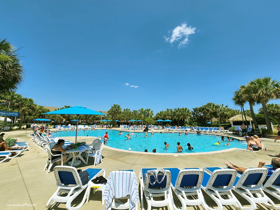 Perfect Pool Day at Grand Palms Resort! 😎#grandpalmsresortmb #myrtlebeachvacation #myrtlebeach #vacation #vacay #vacationmode #familyvacations