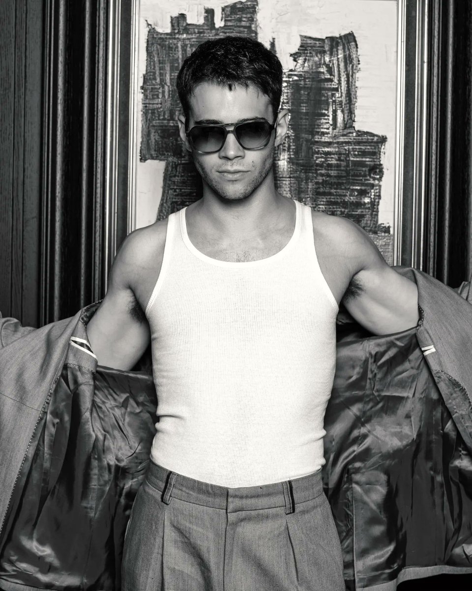 Se viene portada con #JulioPeña en madmenmagazine.com 😎🙌🏽

#Atravesdelmar