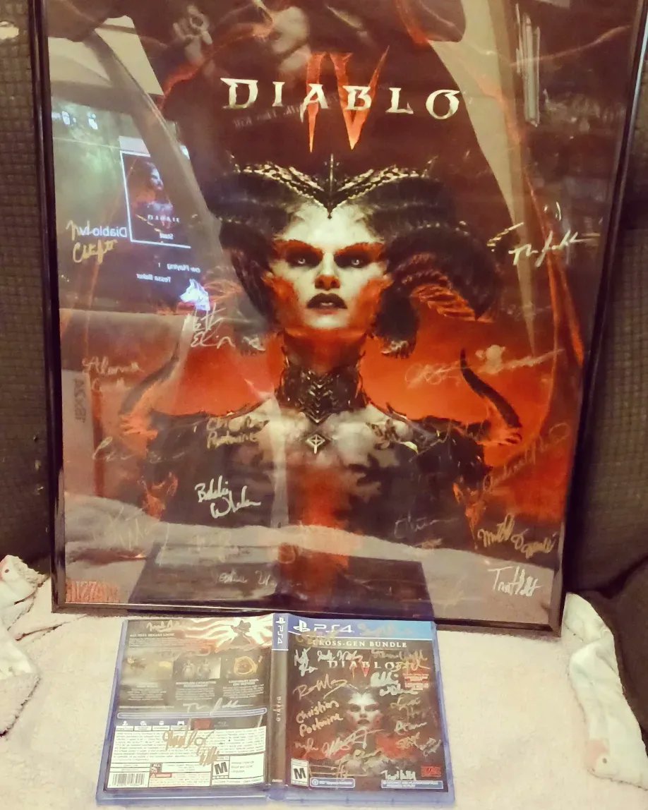 It's been a while, Twitter. This past weekend, Tessa and I met 24 devs that made #DiabloIV over at Albany <a href="/COMICBOOKSHOW/">ALBANY COMIC CON NY</a>