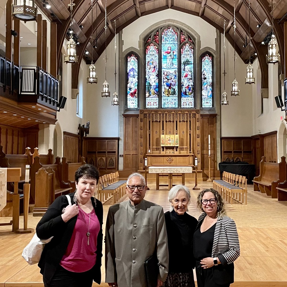 First time visiting Chist Church Cathedral in #downtownvancouver after a Multifaith summit council of BC meeting. Thank you Donna for the lovely tour! 🥰