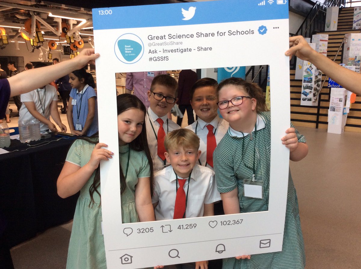 StMM_2021's tweet photo. The children had a fantastic time at The University of Manchester to celebrate the @GreatSciShare. The children enjoyed showcasing their learning and learning from other children. It was amazing to see so much science learning taking place #scienceallaroundus #inspirational https://t.co/S4fwfX0ZjO