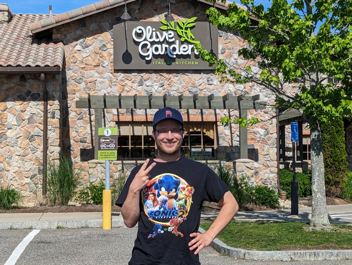 Olive Garden!!!

When you're here, you're family!!! 😉

#SonicMovie #SonicMovie2