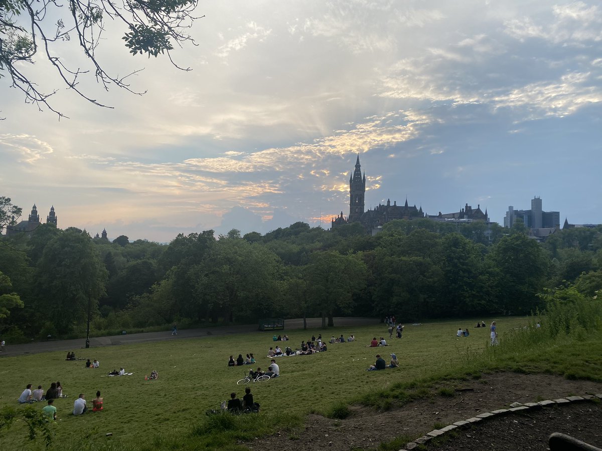 b_whittle's tweet image. Fun few days in (sunny) Glasgow at #ESHG2023 - great experience for my first conference!