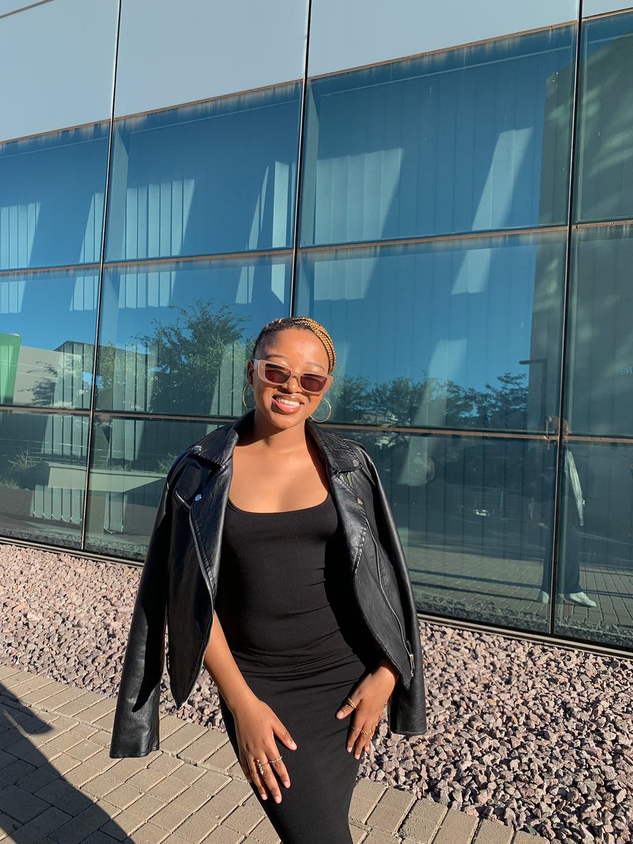 letsileee's tweet image. 