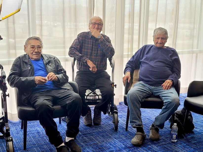 Webequie Supply Road tweet media