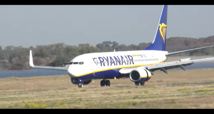 [Boycott Ryanair Now] A passenger was threatened with arrest for trying to photograph flight attendant who repeatedly announced that the plane was going to land in Palestine. Passengers on a Ryanair flight from Italy to Tel Aviv were shocked after a flight attendant repeatedly…