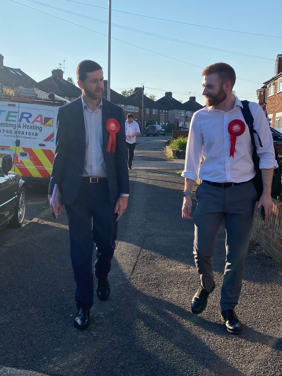 Out on the <a href="/UKLabour/">The Labour Party</a> doorstep in Uxbridge and South Ruislip today with @dannybeales who would make such a great MP.

After 13 years of Tory failure, the people are demanding change. #VoteLabour
