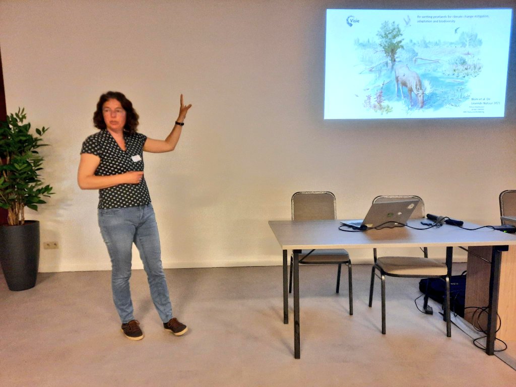 ARK Rewilding Nederland naar Bluesky (@arknatuur) on Twitter photo Special professor in Rewilding Ecology Liesbeth Bakker <a href="/WUR/">Wageningen U&R</a> <a href="/WECatWUR/">Wildlife Ecology & Conservation Group at WUR</a>: "conserve what you have, restore what you can".
#rewilding #ponc Special professor in Rewilding Ecology Liesbeth Bakker <a href="/WUR/">Wageningen U&R</a> <a href="/WECatWUR/">Wildlife Ecology & Conservation Group at WUR</a>: "conserve what you have, restore what you can".
#rewilding #ponc