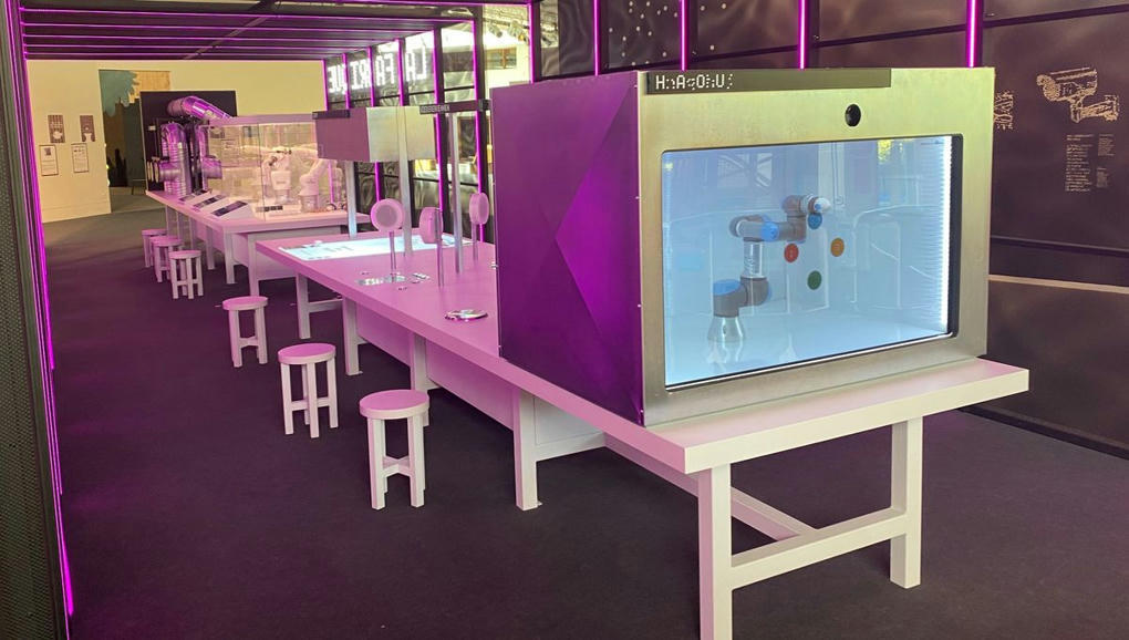 Zehub's tweet image. #Strasbourg : au #Vaisseau, l'intelligence artificielle expliquée aux plus jeunes  #IA francebleu.fr/infos/sante-sc…