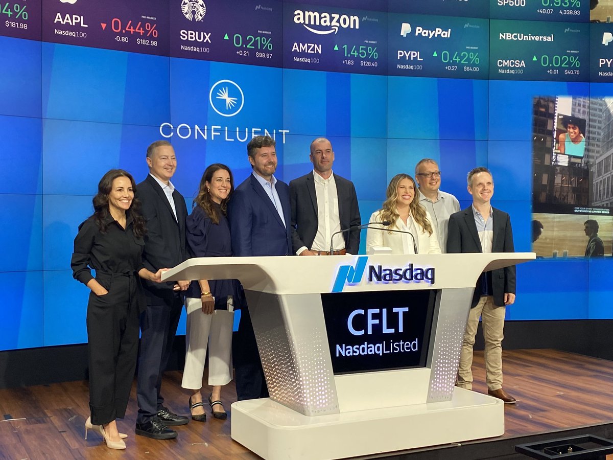 Kicking off the morning by ringing the @nasdaq opening bell to celebrate 2 years as a publicly traded company! Thank you to all our amazing customers who put their trust in @Confluentinc to set their #datainmotion ❤️🎉