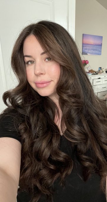 2 pic. New subtle highlights 🥰 https://t.co/0wEjdNdzaW