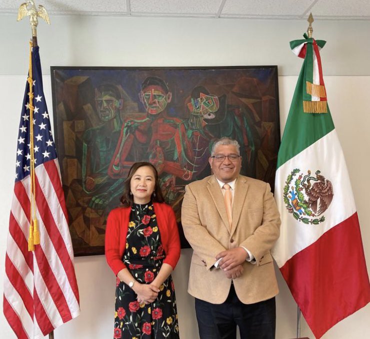 ConsulMexMAC's tweet image. Fructífera reunión de trabajo junto a Katherine Ho, Directora Regional de #ForeignAffairsOffice en @StateDept. 

@ConsulMcAllenSV @ConsGuaMcAllen @CHONDURASMAC @SRE_mx @IME_SRE