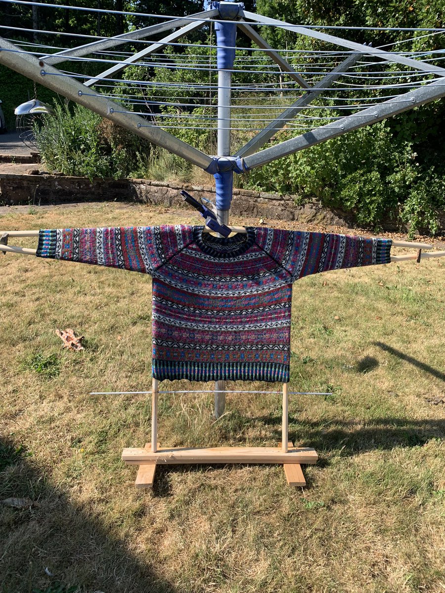 Definitely finished this at the wrong time of year 🧶🥵