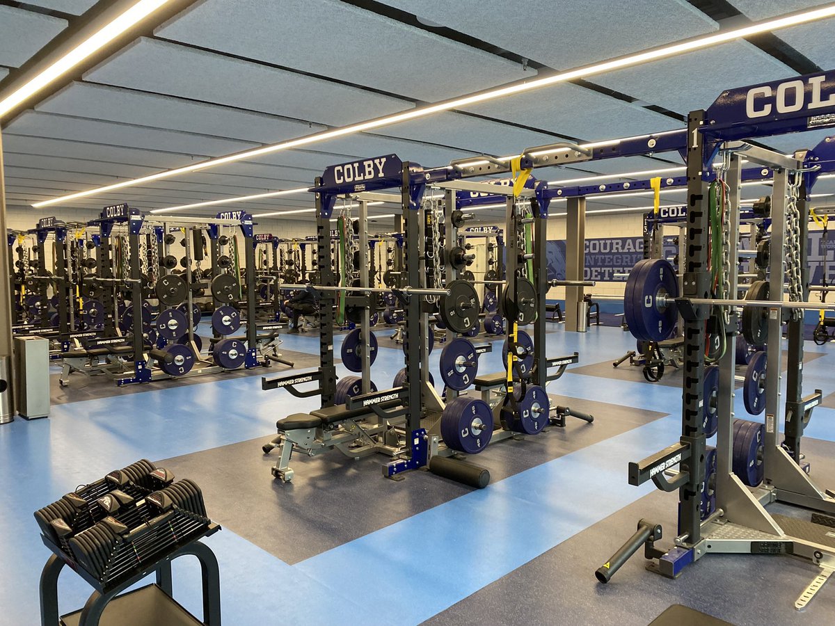 Just an appreciation post for our $250 million athletics facility that has a 20 rack varsity weight room, Olympic size pool, multi-use field house and an ice hockey arena 😎 #MuleMade