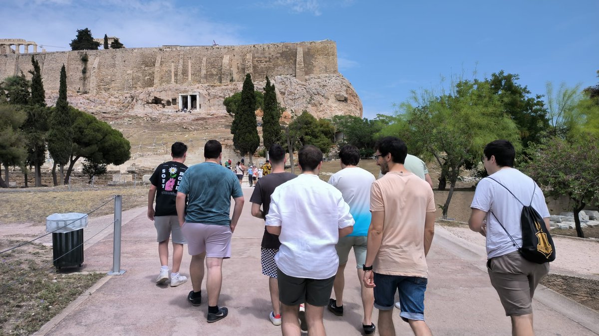 CordoTwin's tweet photo. Great #LECAthens  with best partners in a gorgeous city. Not my best performance (again) on friday but at least I came back on sunday. Very happy for my 3 partners that reached Pro Tour.  
https://t.co/vDuSOr8FRX
Notes about performance (in spanish) if someone is interested https://t.co/kYCpWOdjqp