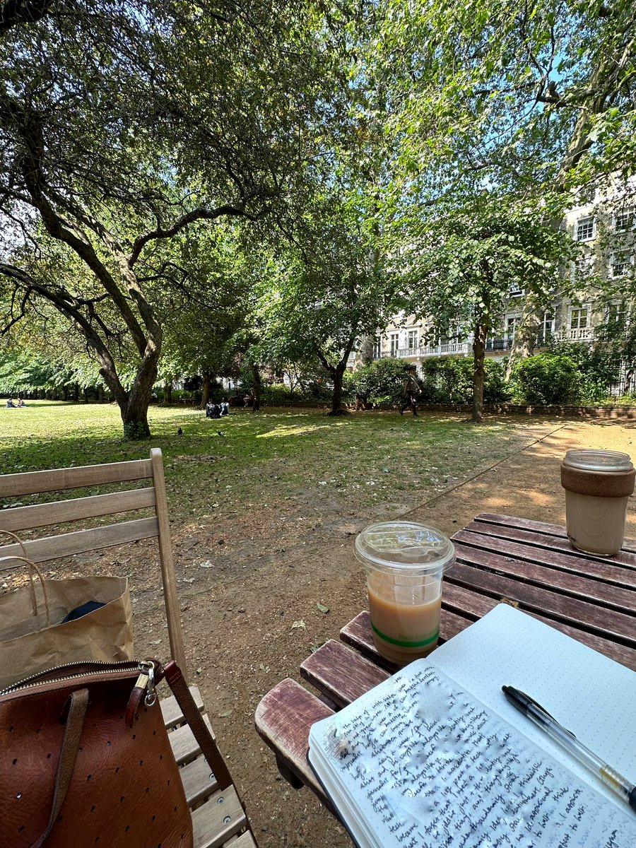 my travel personality is going to 5 new locations every day to do the exact same thing (read, journal, have a fun little drink)