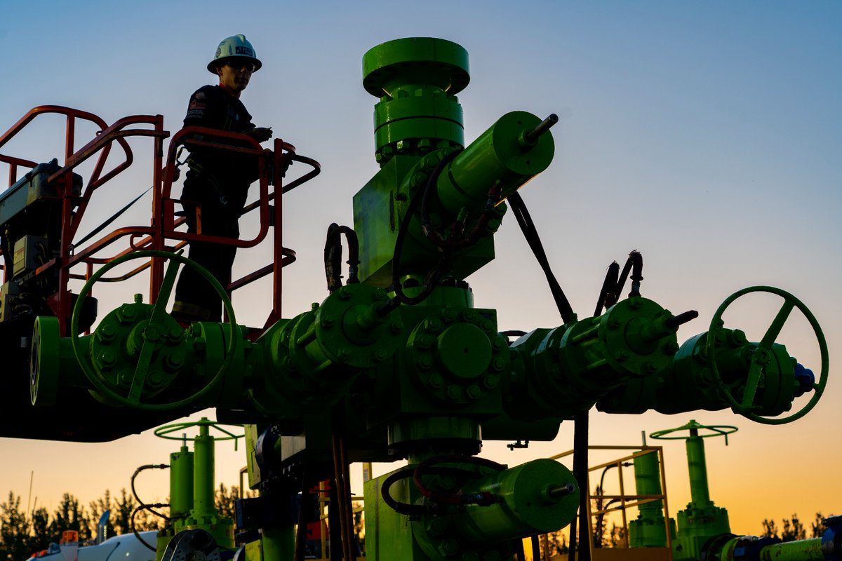 Some stellar shots of our fantastic #frac team during a recent big job near Dawson Creek 💪

bit.ly/3NrlWDf

#energy #canadianenergy #energyindustry #fracking #oil #gas #oilgas #oilandgas #oilandgasindustry #oilfieldservices #oilfieldlife #hydrocarbons #petroleum