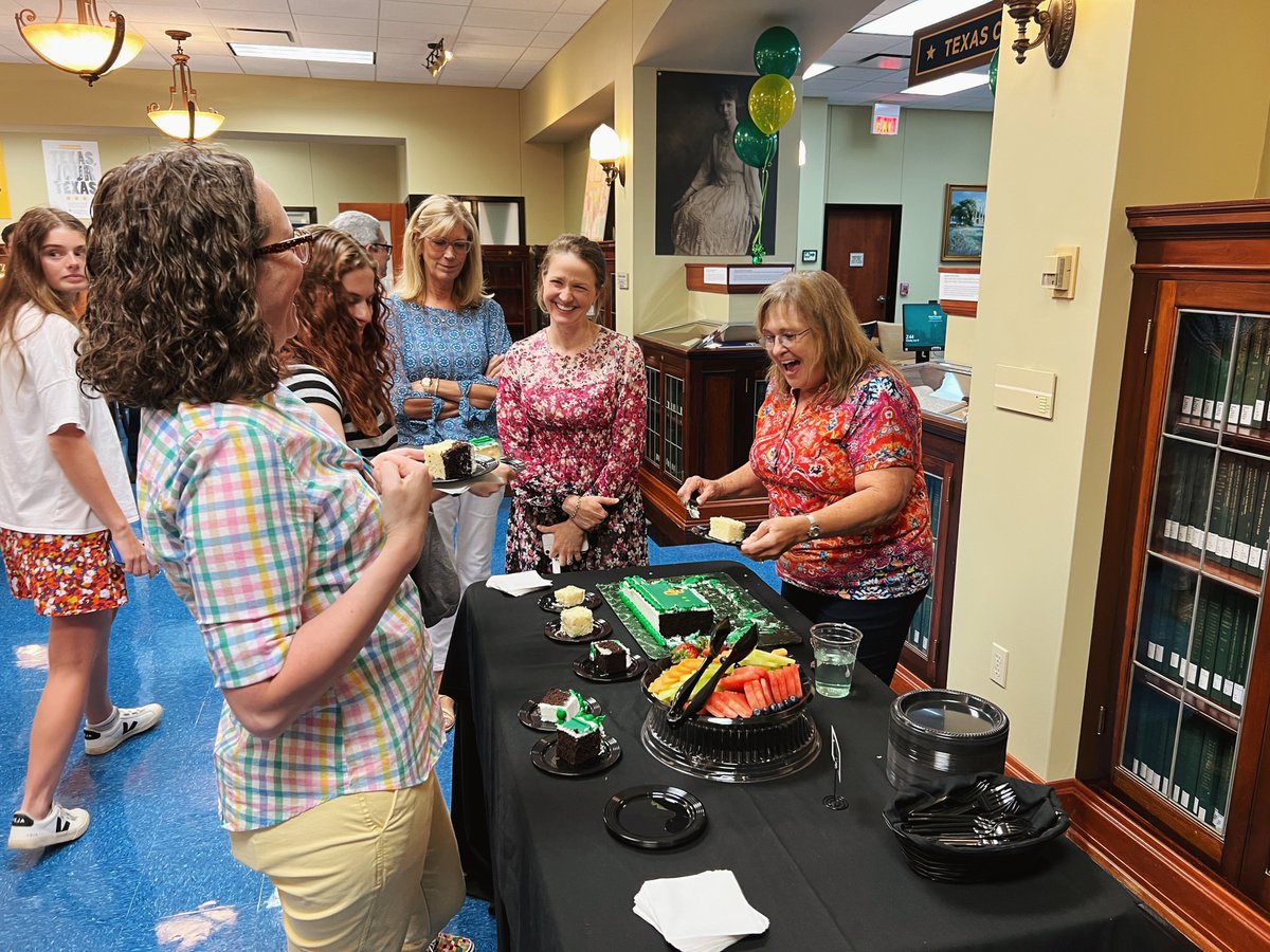 Baylor Libraries tweet media