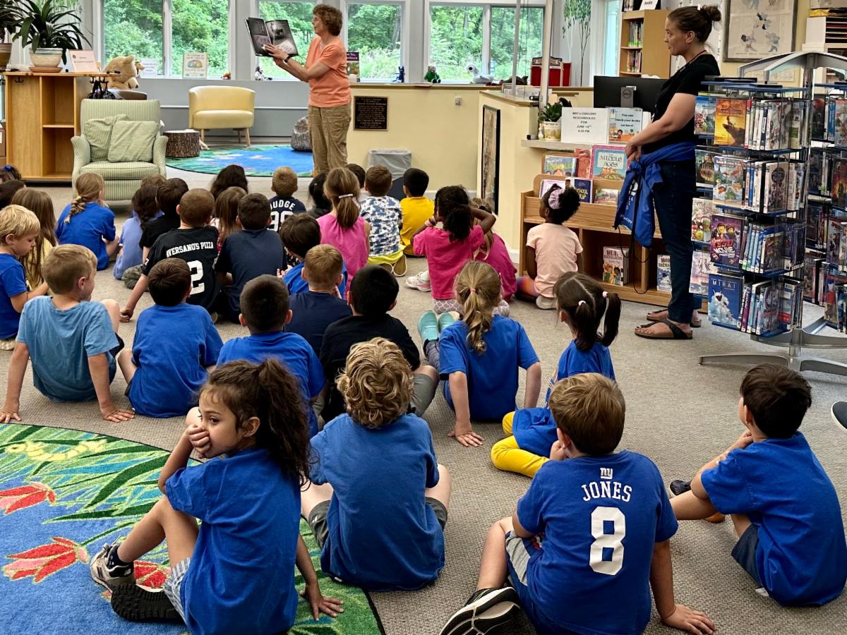 Ruth Keeler Memorial Library (@keelerlibrary) on Twitter photo โจOur Ms. Elizabeth is the master of laughter and imagination, ensuring these future first graders from PQ Elementry are equipped with giggles and great reads! ๐คฃ๐Thanks for the visit; we can't wait to watch you grow! ๐
#FunnyLibrarian #LiteraryWarriors #GigglesAndBooks #RKMLi โจOur Ms. Elizabeth is the master of laughter and imagination, ensuring these future first graders from PQ Elementry are equipped with giggles and great reads! ๐คฃ๐Thanks for the visit; we can't wait to watch you grow! ๐
#FunnyLibrarian #LiteraryWarriors #GigglesAndBooks #RKMLi