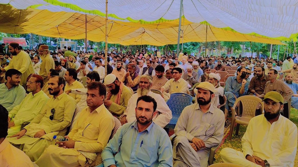 اساتذہ کے حقوق کی پامالی نامنظور

 #GtaBalochistanHungerStrike
<a href="/AQuddusBezinjo/">Mir Abdul Quddus Bizenjo</a> <a href="/HammalKalmati_/">Mir Hammal Kalmati</a>  <a href="/HamidMirPAK/">Hamid Mir حامد میر</a> 
<a href="/BNP_Office/">Balochistan National Party</a> 
<a href="/NationalParty_/">National Party - NP</a>