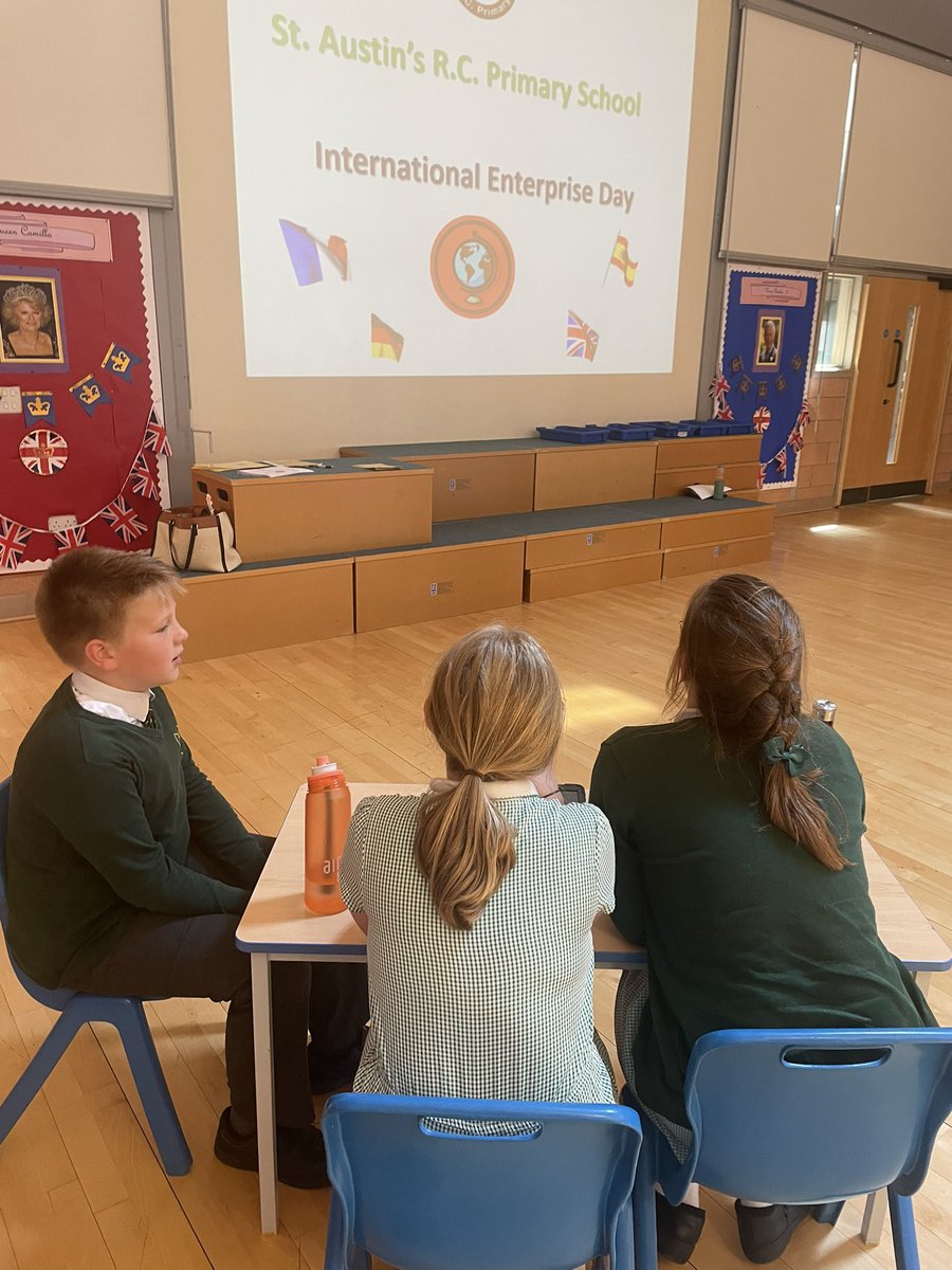 ecclaneends's tweet image. Thank you to St Austin’s RC Primary School for hosting a brilliant ROSE network MFL event for Y5 pupils! The children loved the quiz and activities and the chance to share learning with children from other schools @network_primary #mfl #learninglanguages