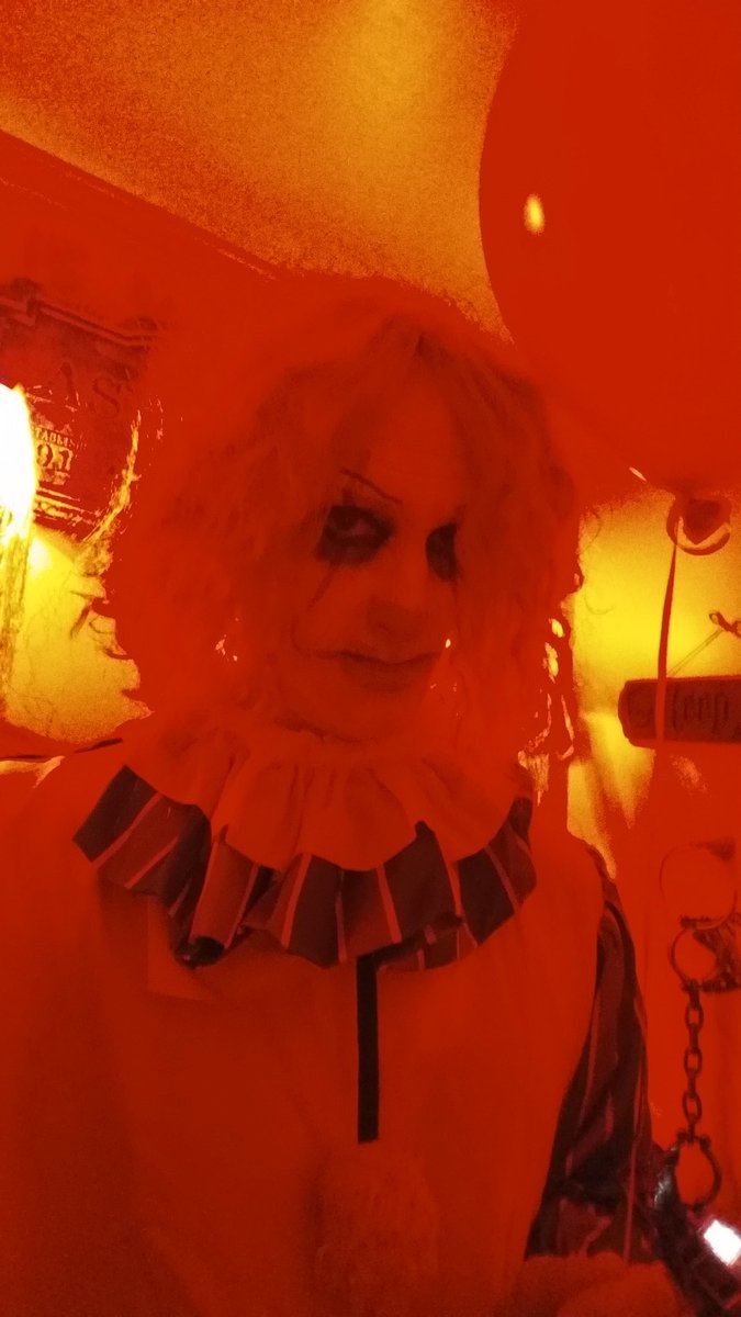 TeamHowe05's tweet image. 2 sides of my coin