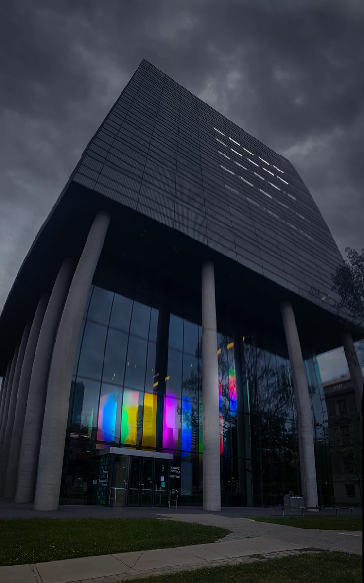 UofTPharmacy's tweet image. Happy #displayyourpride #uoftpharmacy!

In celebration of #pridemonth, our pods will be illuminated the colours of the #Pride 🏳️‍🌈 flag all month!
