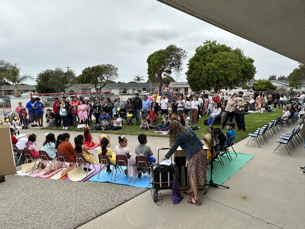 hesdgranado's tweet image. Wow…so many heartwarming and awesome events happening @WilliamsHESD! Thank you to all of our teacher organizers &amp;amp; PTA for collaborating to put on thoughtful celebrations, the Family Picnic &amp;amp; our annual Field Day event! #hesdpride #PTAstrong #funoutside