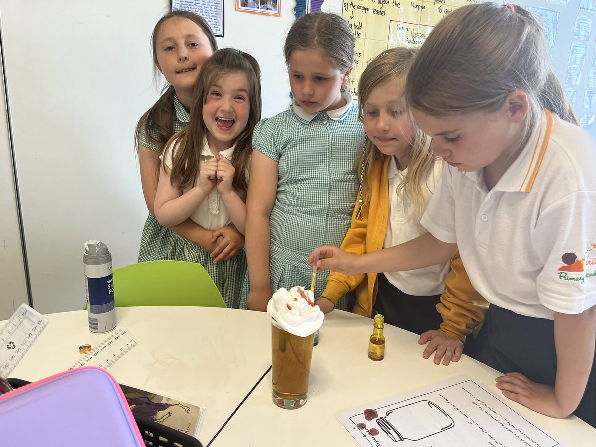 VeritasStafford's tweet photo. Today, the KS2 Science Club made rain cloudsโฆin a glass! We talked about the Water Cycle and experimented with different amounts of food colouring to see what happened.
#STEMeducation #Scienceforchildren #fun https://t.co/aFFOhfaSWQ