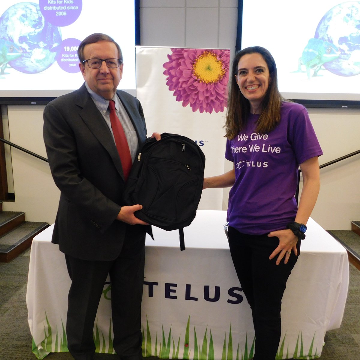 PercyDowne's tweet image. Packing back to school kits donated by @TELUS during their #daysofgiving to assist #PEI families for return to school in September. This year, I donated my kits to St Jean Elementary School, and they will distribute them to children in need. 

#GiveWhereWeLive #KitsforKids 🎒