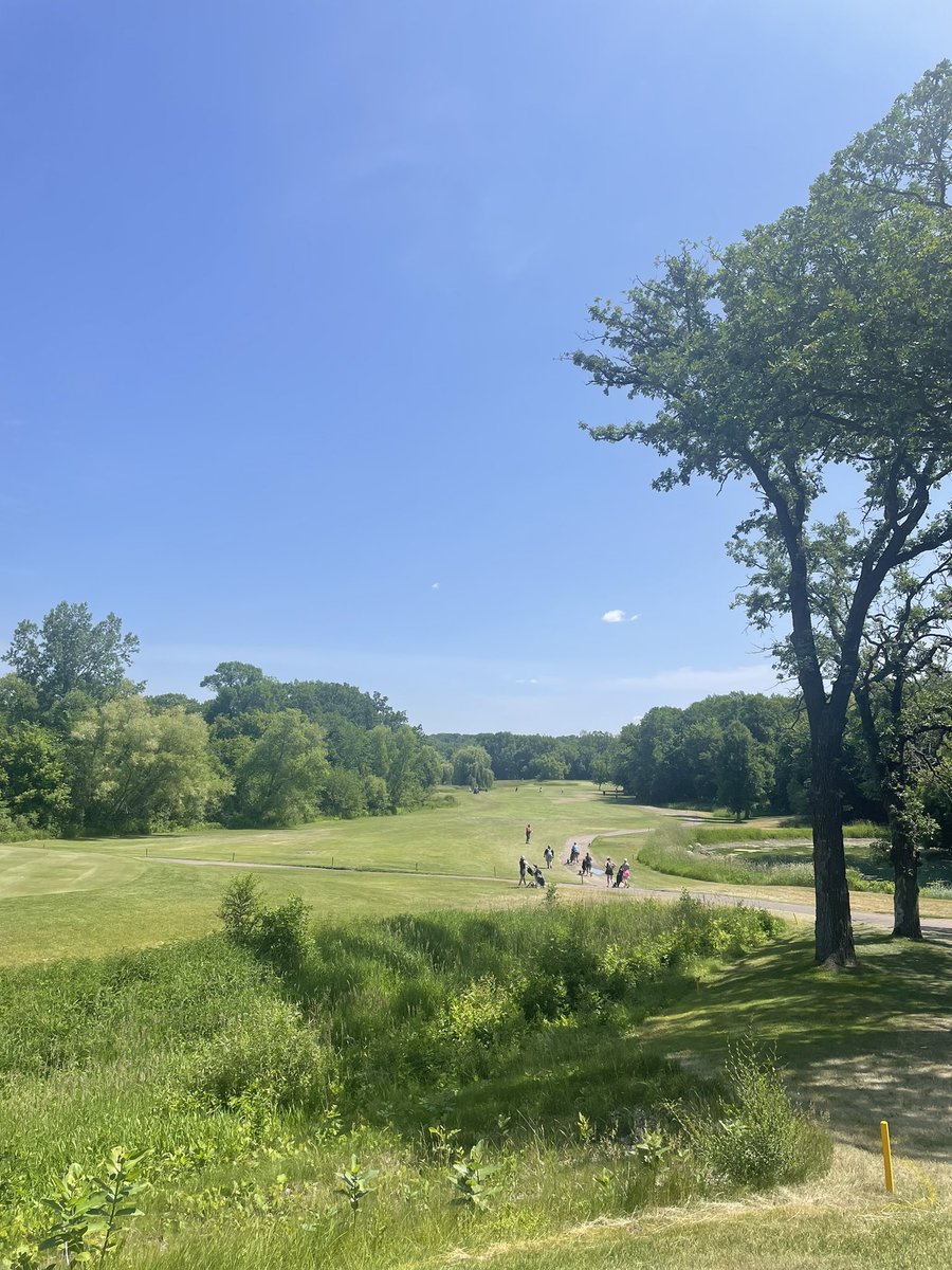 BVUGolf's tweet photo. Another sunny day on the recruiting trail ☀️ this week at the Minnesota State Tournament. ⛳️ 
#futurebeavers https://t.co/uwfBtnxncX