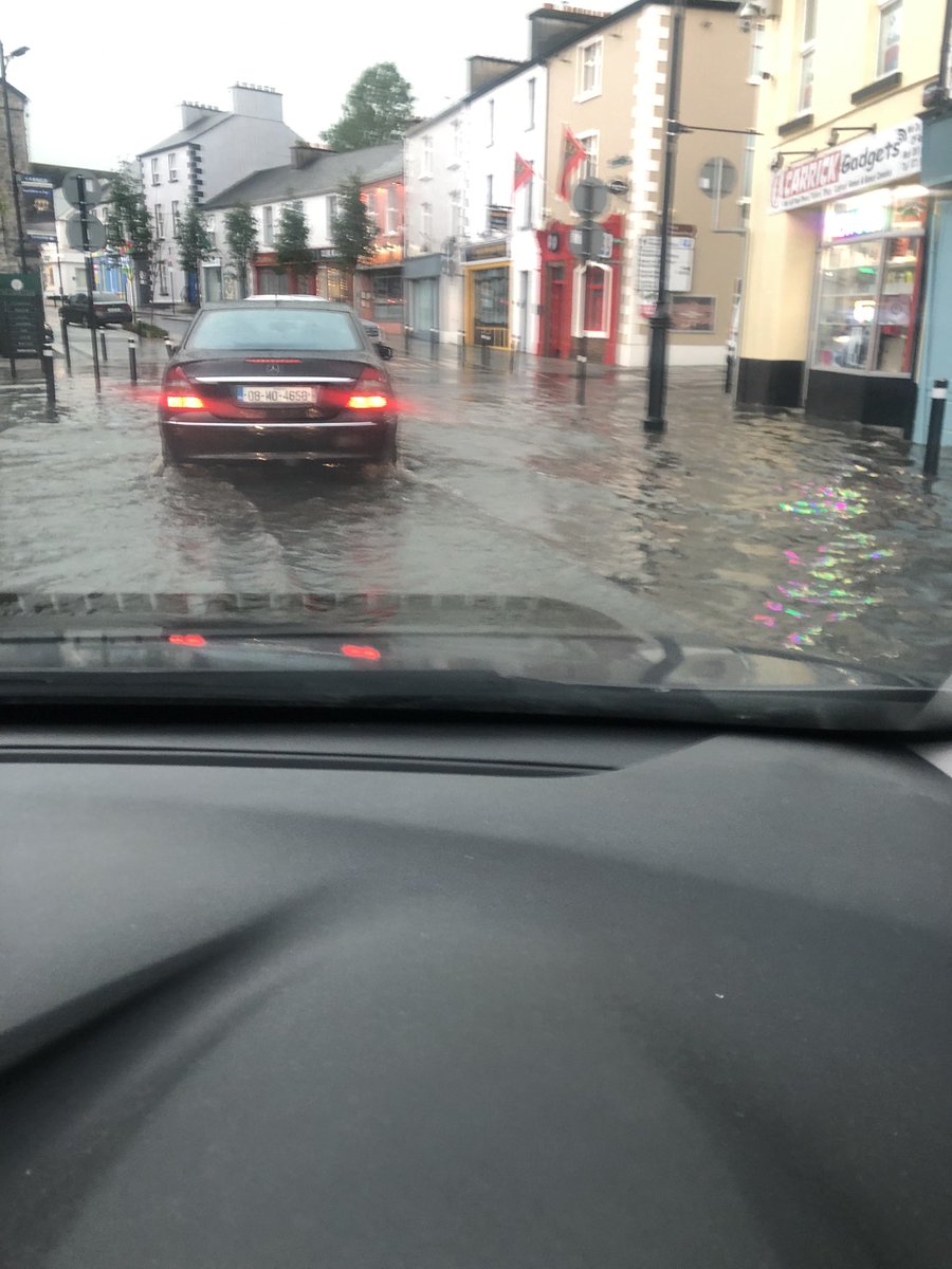 shanebeirne's tweet photo. @CarlowWeather Carrick-on-Shannon now https://t.co/ilpTNIIuht