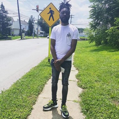 Shzzyxx's tweet photo. #NewProfilePic https://t.co/EwKVqves7v
