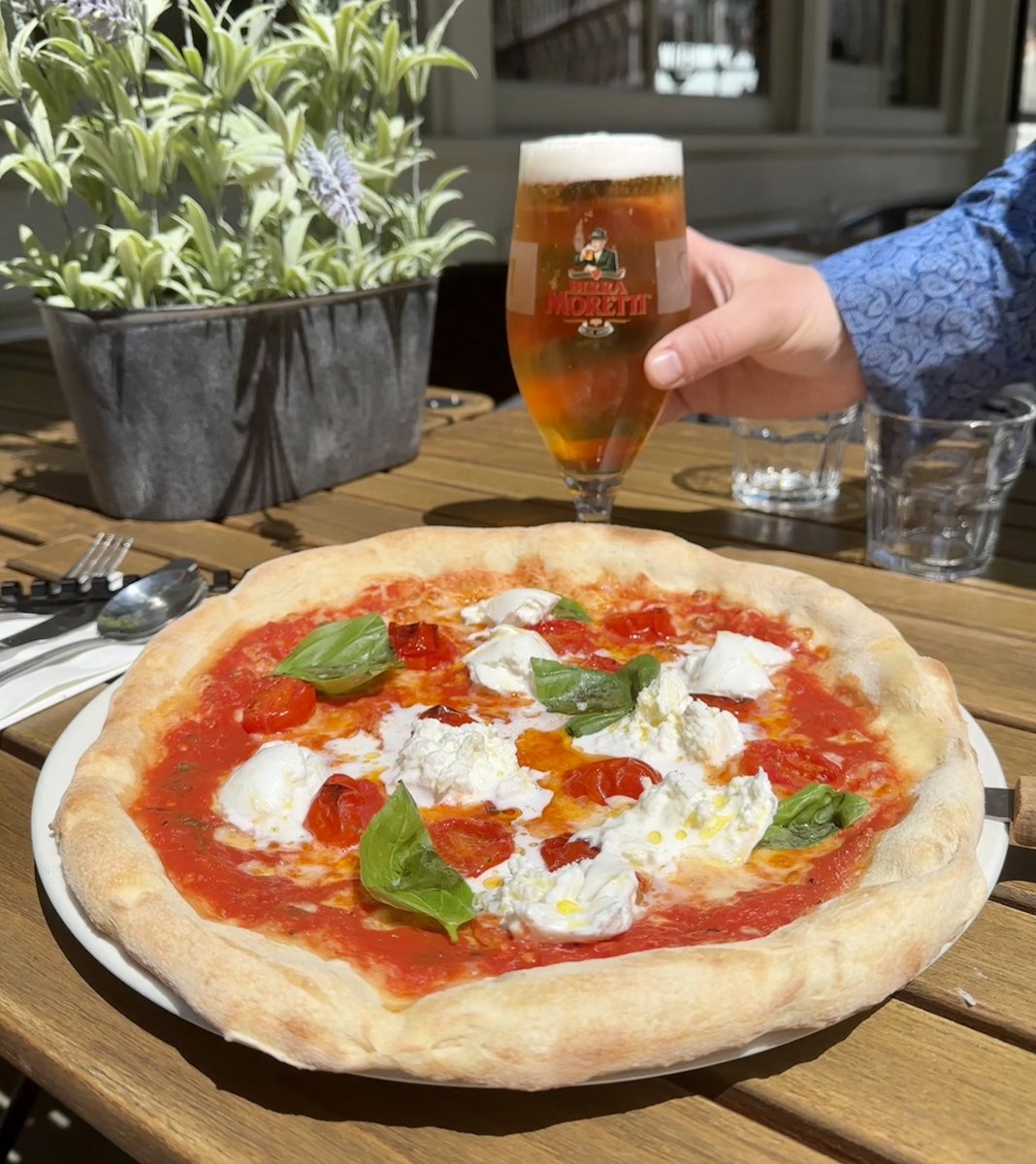 This Summer, enjoy a Pizza Bufalina &amp; a pint of Moretti for £19.50. 

The pizza is 💫 exclusive 💫 to Holborn and is topped with fiordilatte mozzarella, roasted cherry tomatoes, buffalo mozzarella &amp; fresh basil