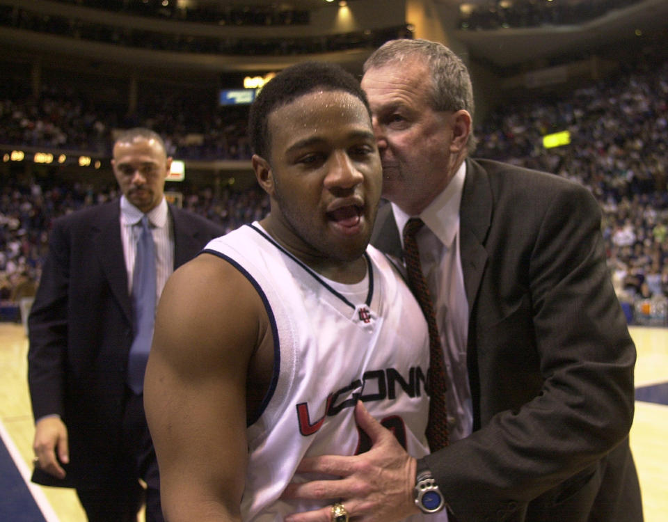 KhalidElAtweet's tweet photo. Your hourly dose of Khalid El-Amin https://t.co/D2Eo8pchWJ